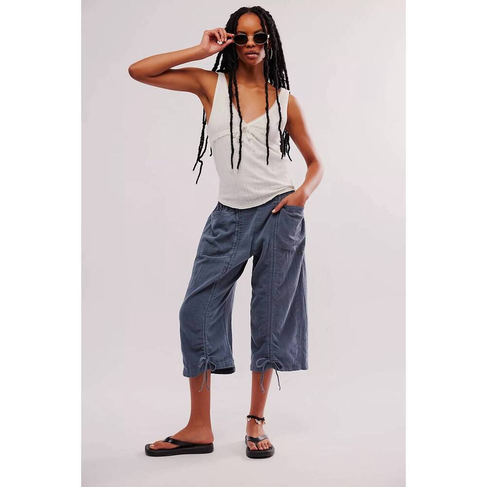 NEW FREE PEOPLE gianna ruched gaucho pull pants in blue mirage